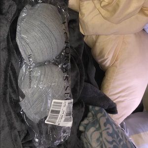 Brand New victoria’s secret bra!